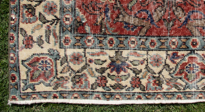 Vintage Handmade Unique Rug  5'3''  X  8'6''