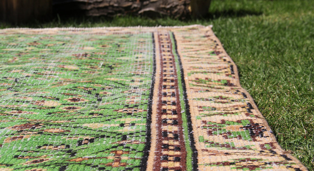 Vintage Handmade Unique Rug  5'4'' X 8'11''