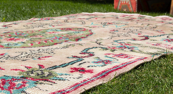 Vintage Handmade Unique Rug  4'2'' X 8'1''