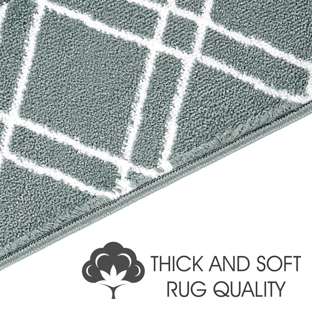 Stair Treads Rug 9"x28" Vintage Collection | Teal & White